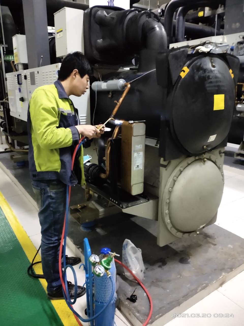 家用中央空調(diào)保養(yǎng)價格多少合適-24H免費上門服務_明碼標價_品牌連鎖